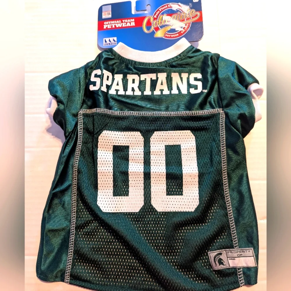 Pet Apparel Michigan State Spartans Size Medium BNWT